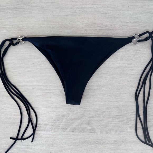 KAOHS Black Bikini Bottom - Picture 1 of 2